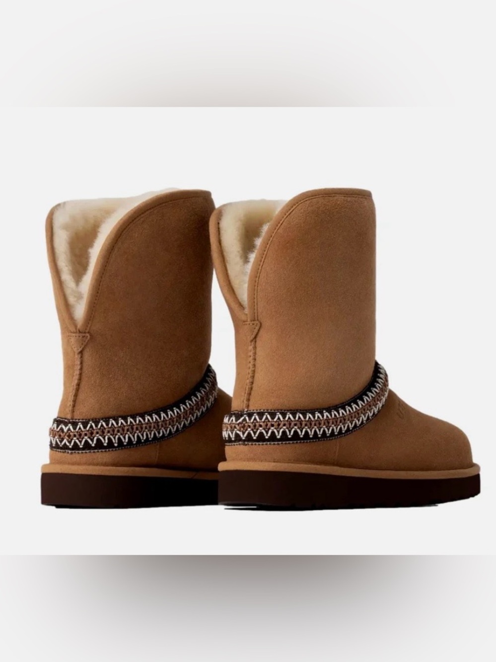 Ugg Classic Short Crescent Boot